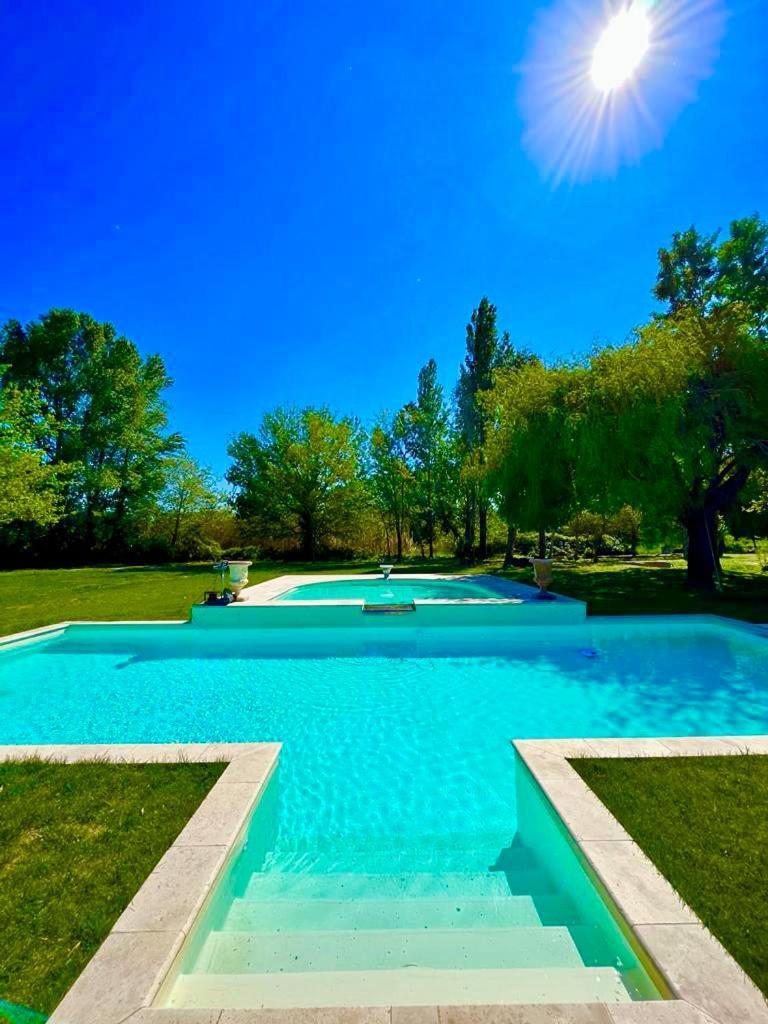 Mas Du Versadou, Dans Un Espace Naturel Protege, Piscine Couverte Chauffee Toute L'Annee, Spa Et Salle De Jeux Saint-Gilles  Eksteriør bilde